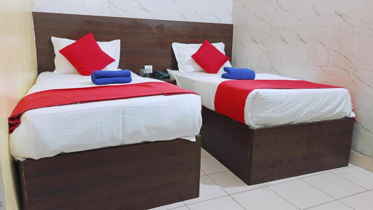 Hotel Om Palace - Couple Friendly & Local Id Accepted Jaipur Eksteriør bilde