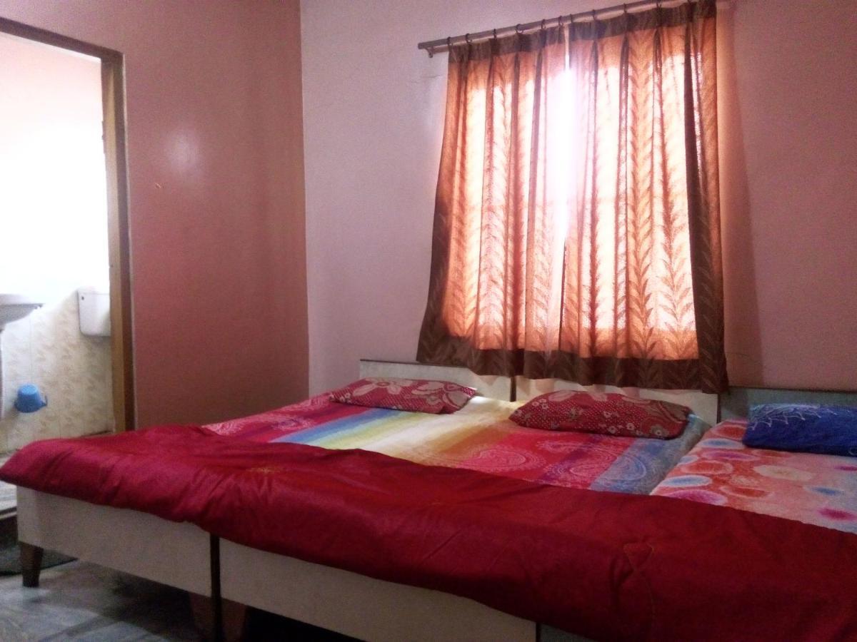 Hotel Om Palace - Couple Friendly & Local Id Accepted Jaipur Eksteriør bilde